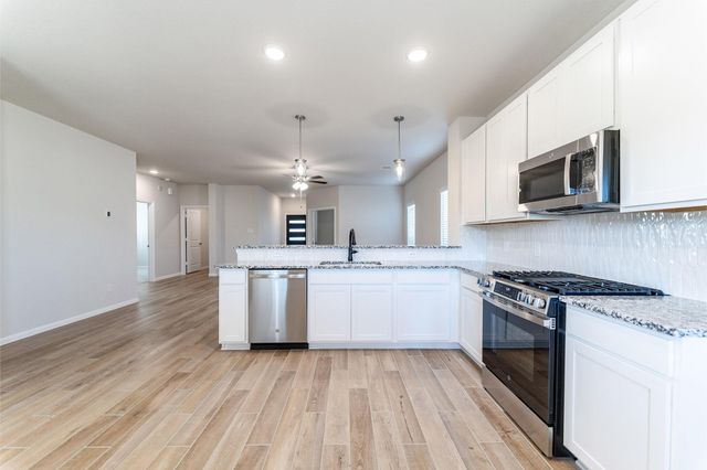 14511 Lunan Drive, Texas City, TX 77568