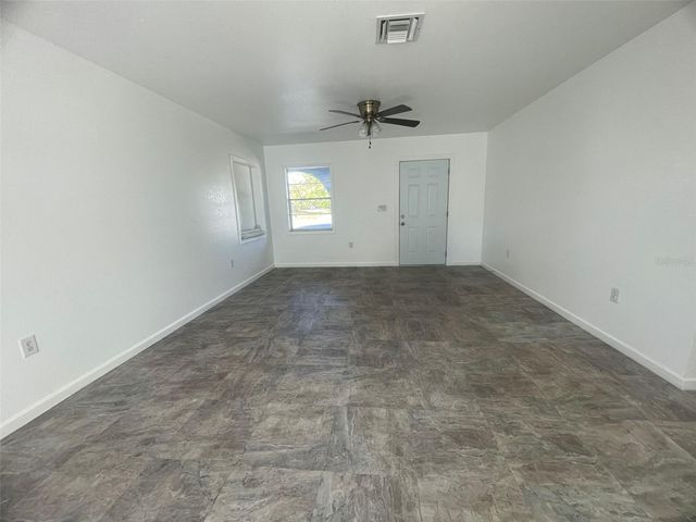 525 E HELEN AVENUE, Punta Gorda, FL 33950