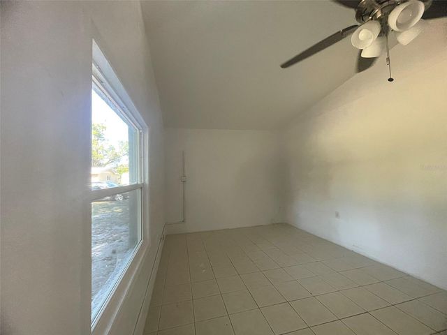 525 E HELEN AVENUE, Punta Gorda, FL 33950