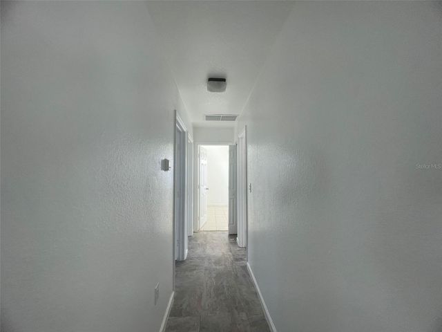 525 E HELEN AVENUE, Punta Gorda, FL 33950