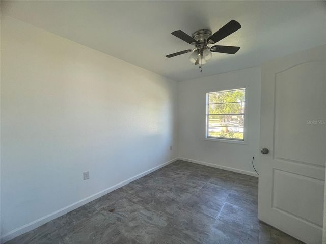 525 E HELEN AVENUE, Punta Gorda, FL 33950