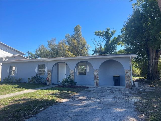 525 E HELEN AVENUE, Punta Gorda, FL 33950