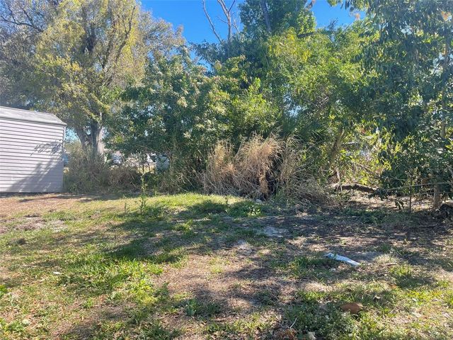 525 E HELEN AVENUE, Punta Gorda, FL 33950