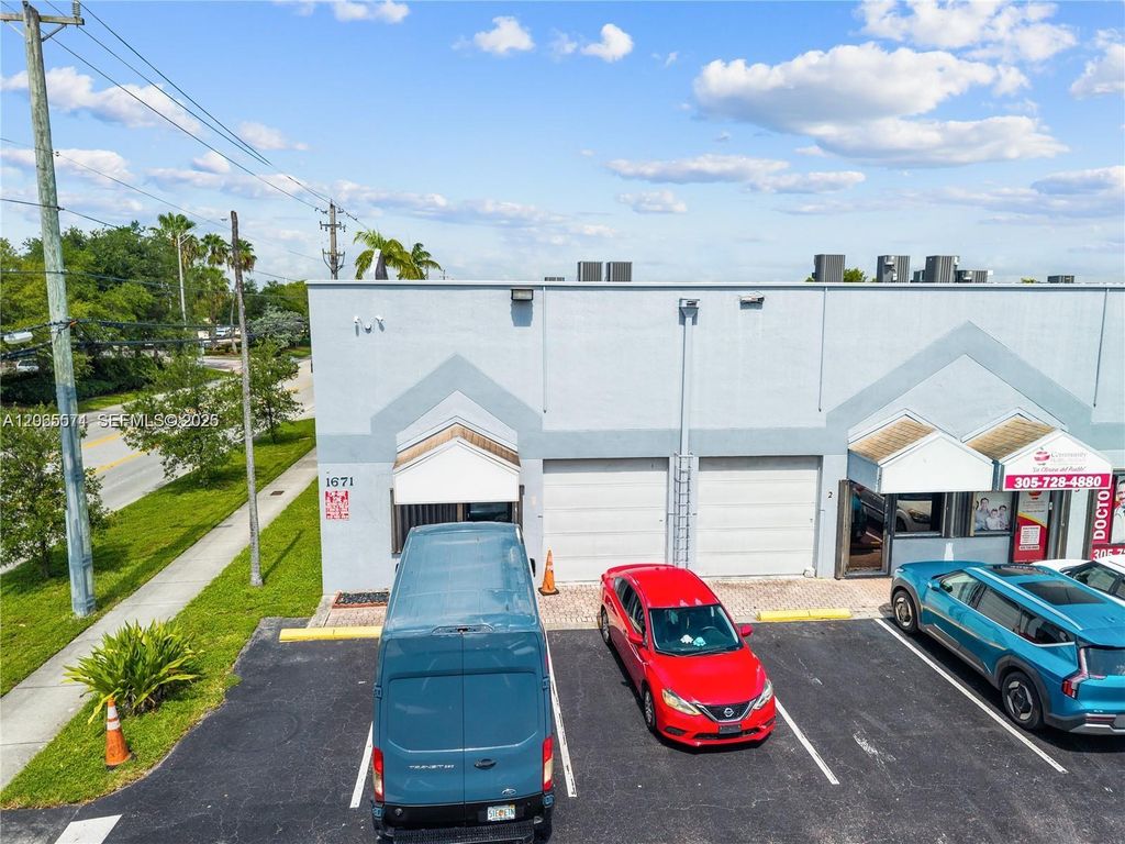 Image 12 of property listing at 1671 W 37th St 1, Hialeah, FL 33012
