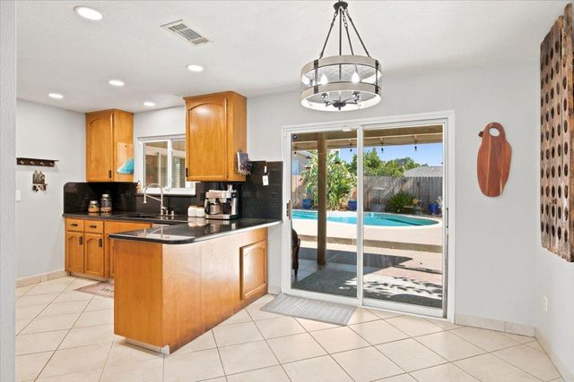7308 Widener Way, Sacramento, CA 95842