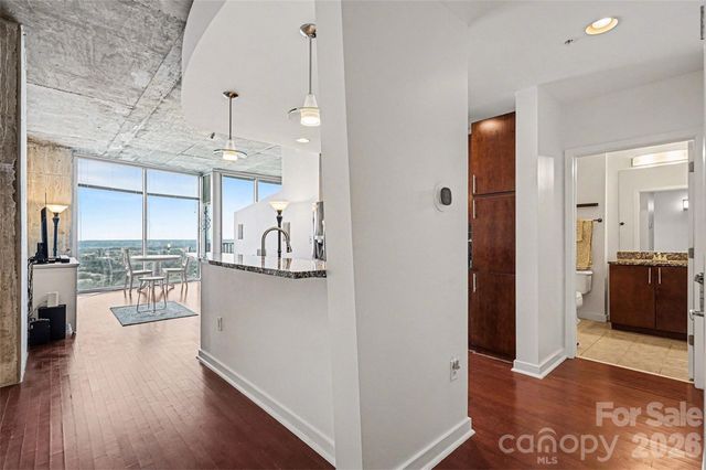 210 N Church Street 2706, Charlotte, NC 28202