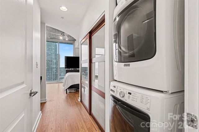 210 N Church Street 2706, Charlotte, NC 28202