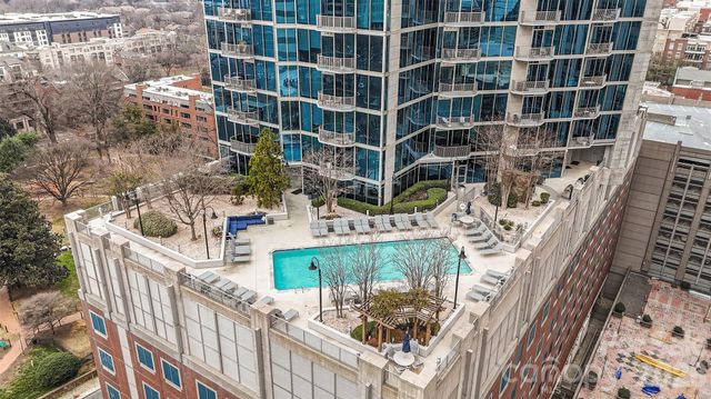 210 N Church Street 2706, Charlotte, NC 28202