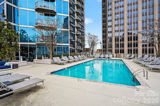 210 N Church Street 2706, Charlotte, NC 28202