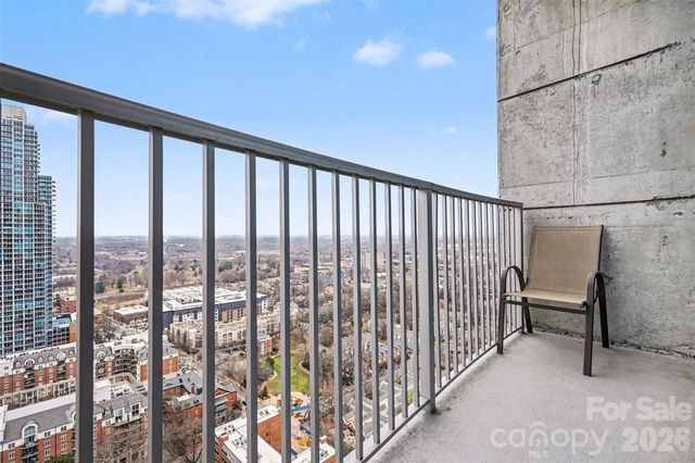 210 N Church Street 2706, Charlotte, NC 28202