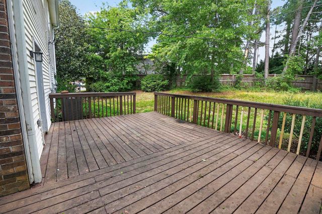 2 Willowtree Court, Simpsonville, SC 29680