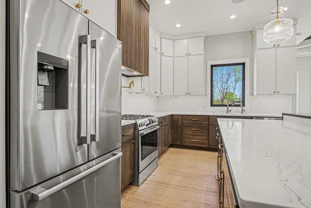 10193 Steinbeck Drive, Granger, IN 46530