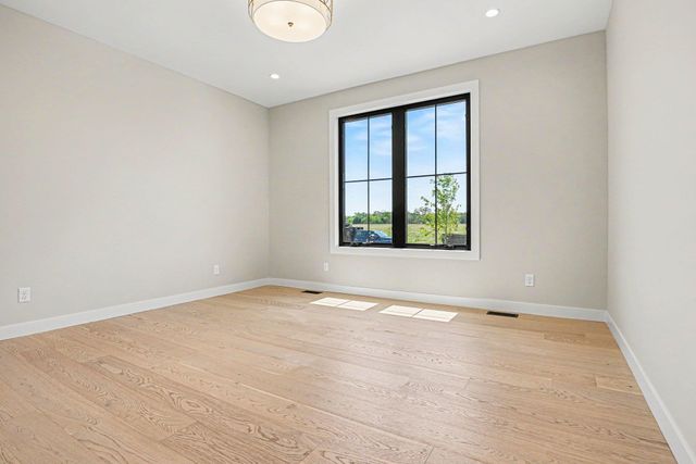 10193 Steinbeck Drive, Granger, IN 46530