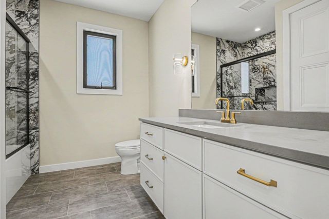 10193 Steinbeck Drive, Granger, IN 46530