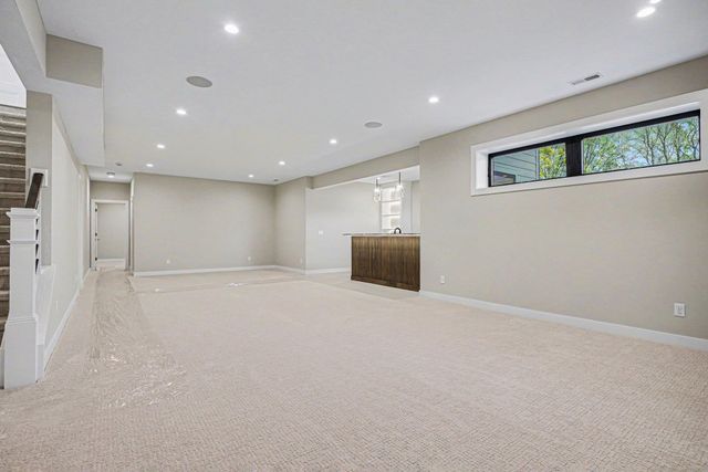 10193 Steinbeck Drive, Granger, IN 46530