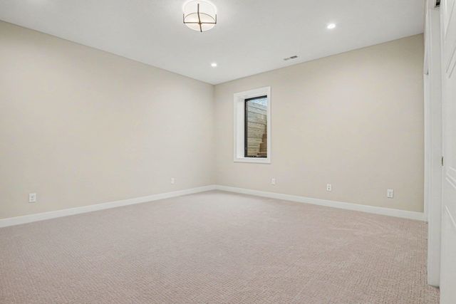 10193 Steinbeck Drive, Granger, IN 46530