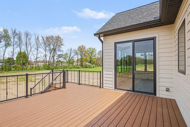 10193 Steinbeck Drive, Granger, IN 46530