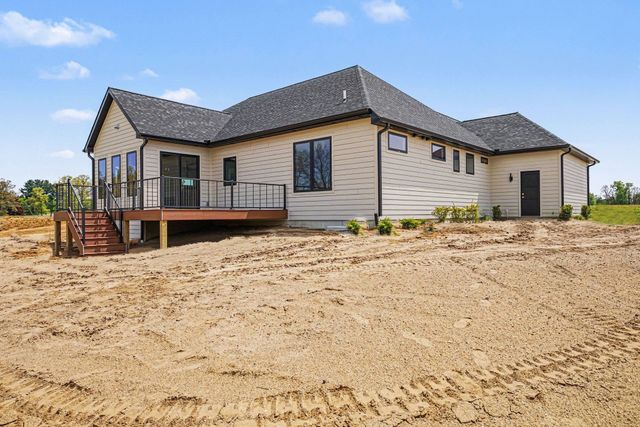 10193 Steinbeck Drive, Granger, IN 46530