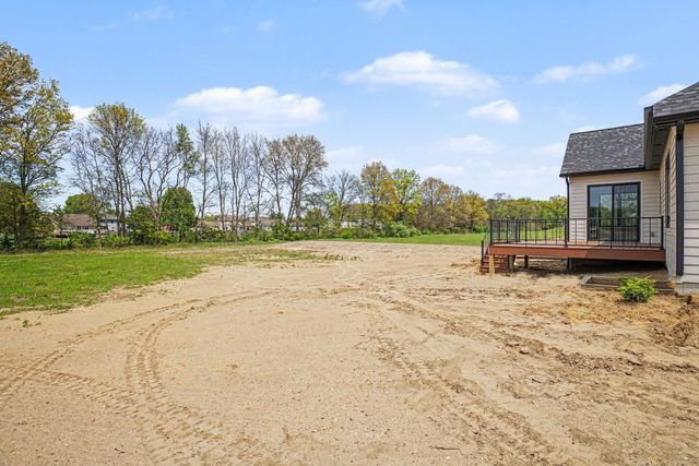 10193 Steinbeck Drive, Granger, IN 46530