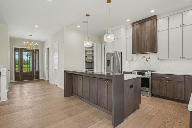 10193 Steinbeck Drive, Granger, IN 46530
