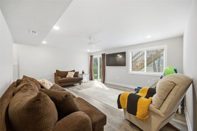 5408 SE 24th Street, Des Moines, IA 50320