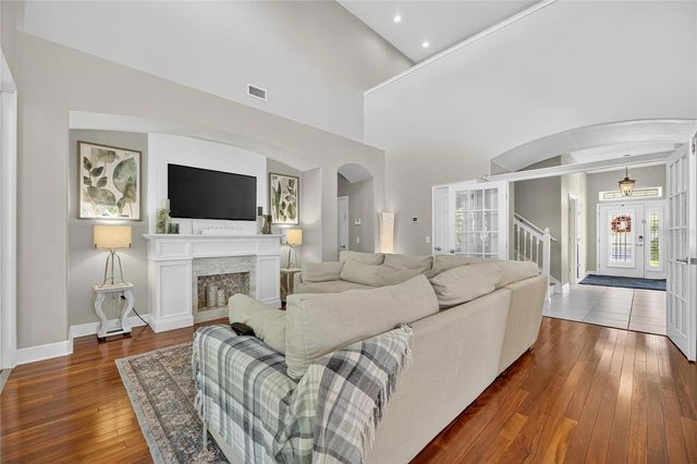 413 MANNS HARBOR DRIVE, Apollo Beach, FL 33572