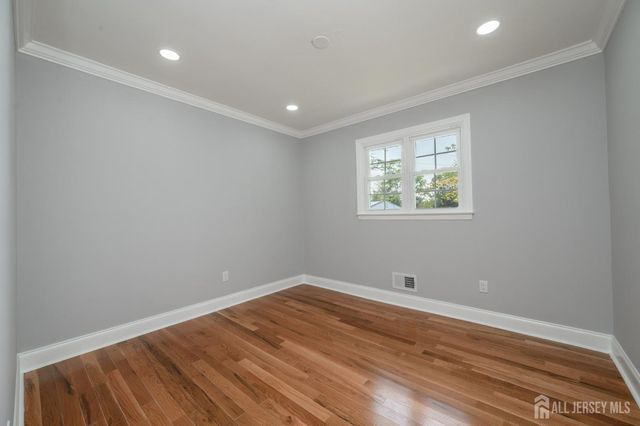 6 Parsons Road, East Brunswick, NJ 08816