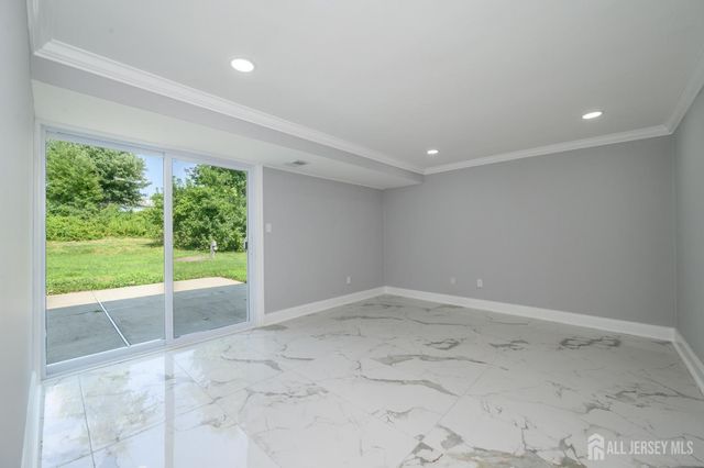6 Parsons Road, East Brunswick, NJ 08816