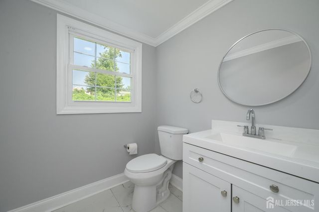 6 Parsons Road, East Brunswick, NJ 08816
