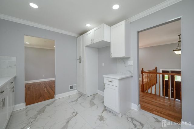 6 Parsons Road, East Brunswick, NJ 08816