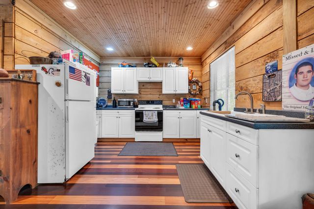 1444 Will-Go Ave., Murrells Inlet, SC 29576