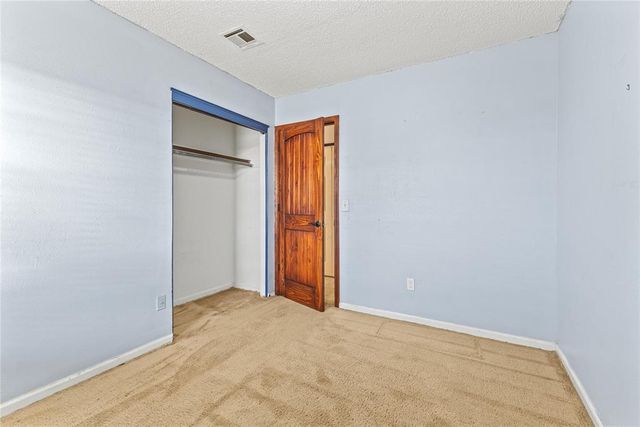 621 S 28th Street, Clinton, OK 73601