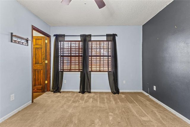 621 S 28th Street, Clinton, OK 73601