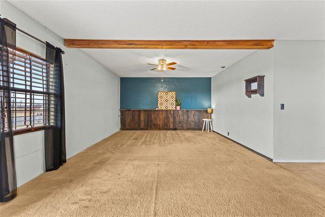 621 S 28th Street, Clinton, OK 73601