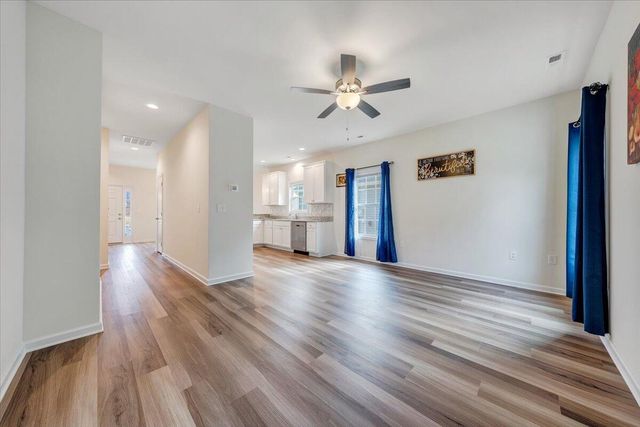 2044 Heys LN, Vinton, VA 24179