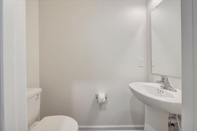 2044 Heys LN, Vinton, VA 24179