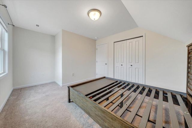 2044 Heys LN, Vinton, VA 24179