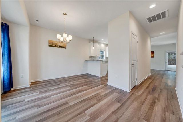 2044 Heys LN, Vinton, VA 24179