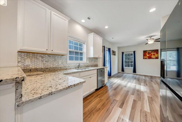 2044 Heys LN, Vinton, VA 24179