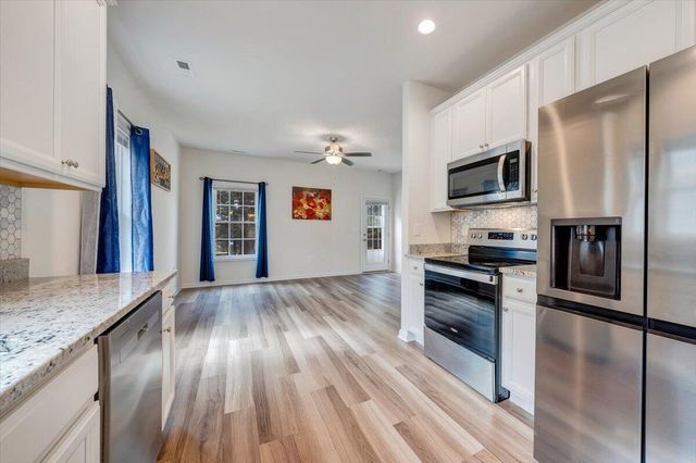 2044 Heys LN, Vinton, VA 24179