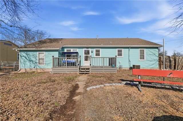 201 W 19th Street, Holden, MO 64040