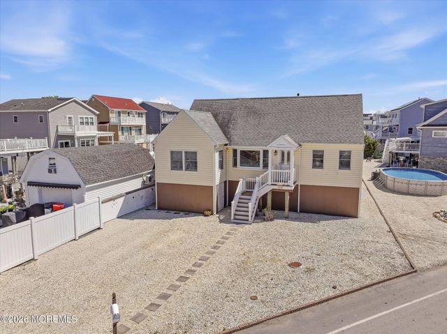 159 Morris Boulevard, Manahawkin, NJ 08050