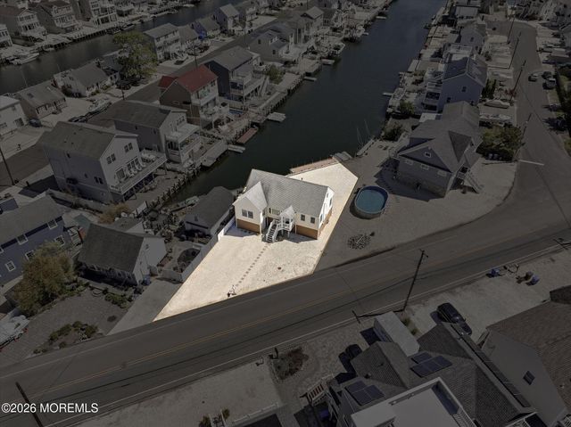 159 Morris Boulevard, Manahawkin, NJ 08050
