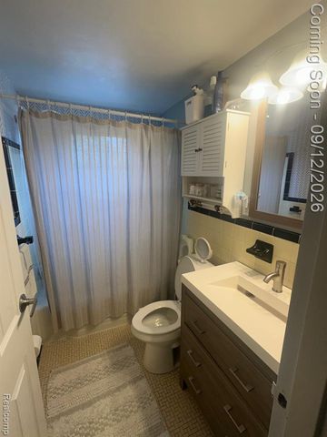 22909 Lakeshore Drive, Saint Clair Shores, MI 48080