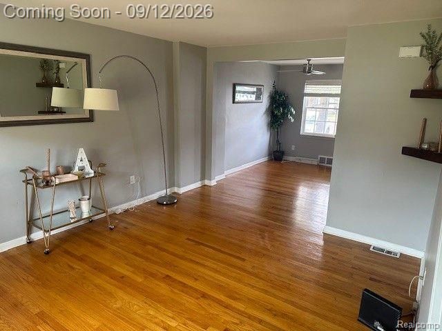 22909 Lakeshore Drive, Saint Clair Shores, MI 48080