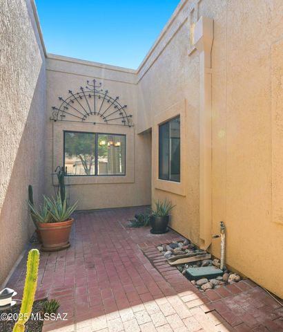 848 E Camino Diestro, Oro Valley, AZ 85704