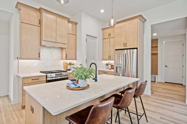 4800 WHISPER CT, Columbia, MO 65203