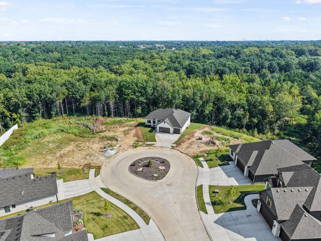 4800 WHISPER CT, Columbia, MO 65203