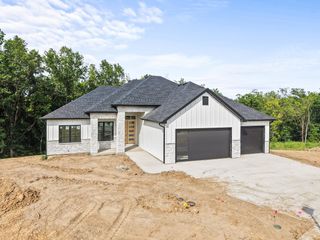 4800 WHISPER CT, Columbia, MO 65203