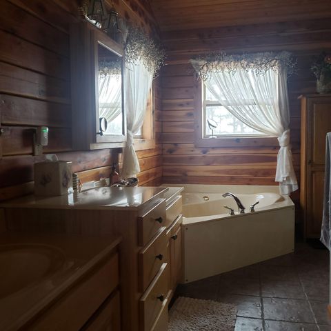 000 County Road 181-286, Willow Springs, MO 65793